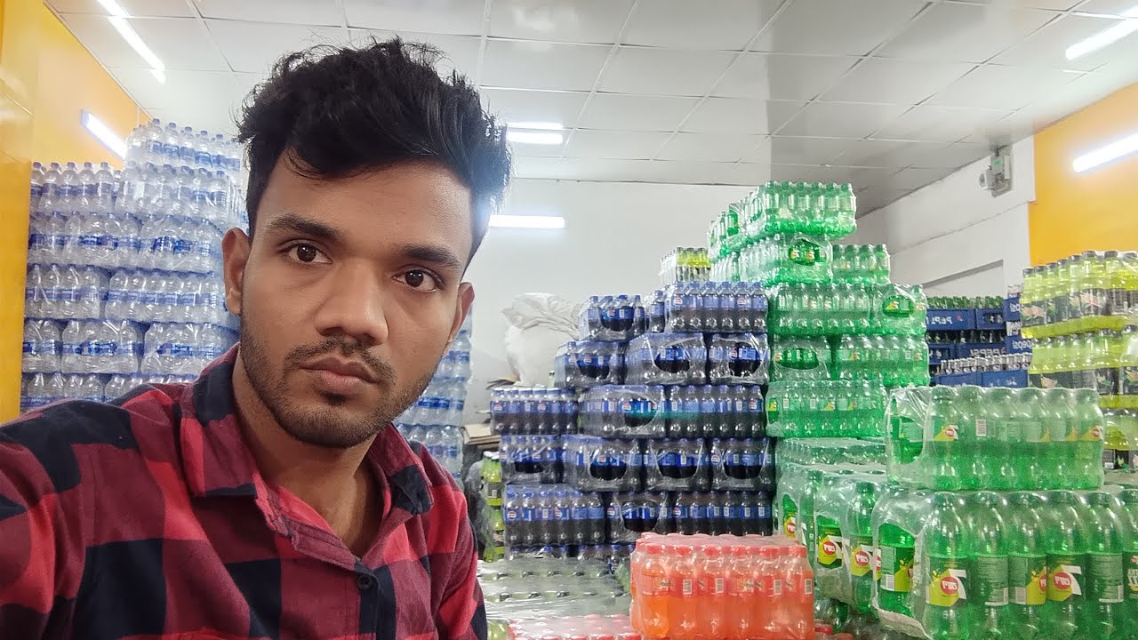 আজ গোডাউনে শুধু একলা সময় আর নীরবতা