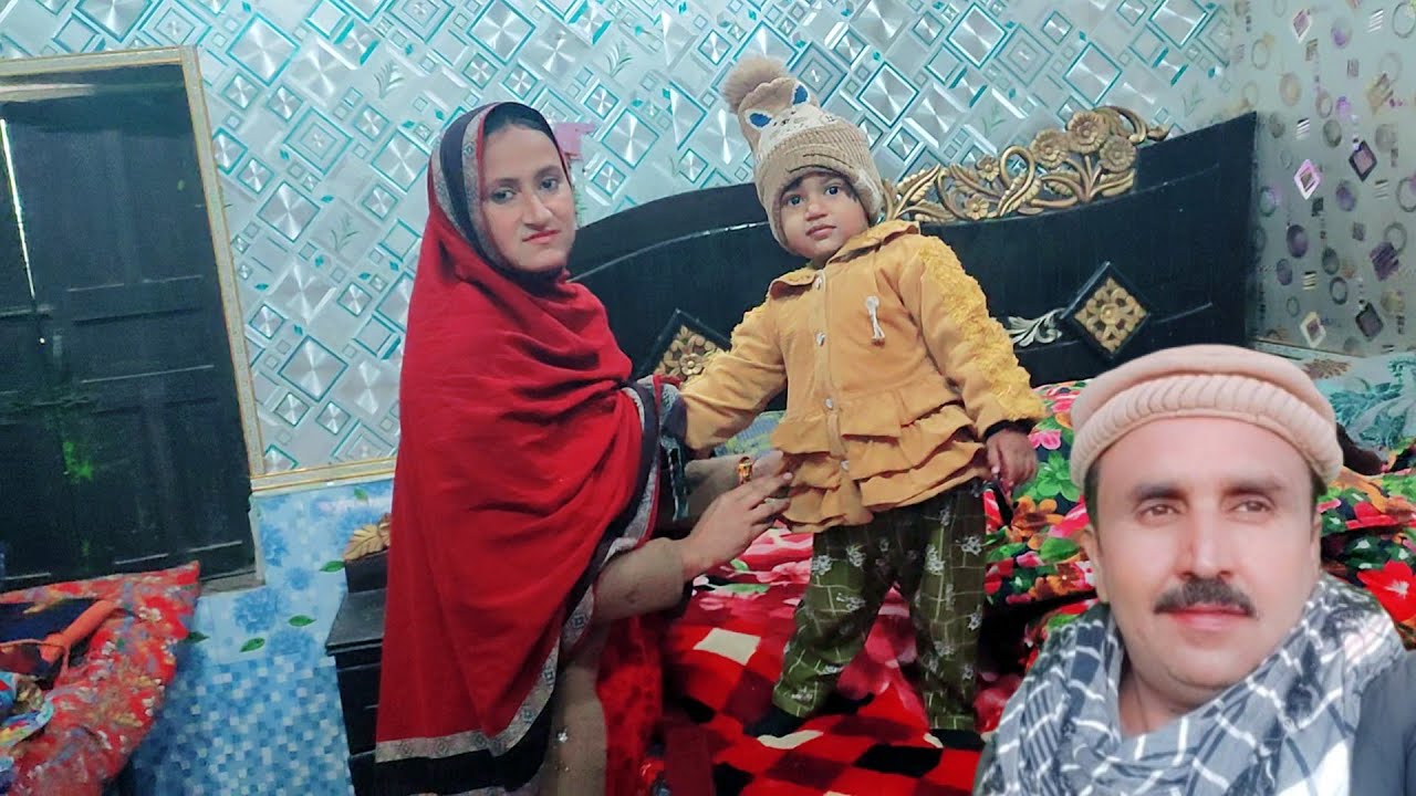 Hum Ne Muqadas Ko Room Main Band Kya Howa Hey 😍🏚️ Pak Village Family Vlogs