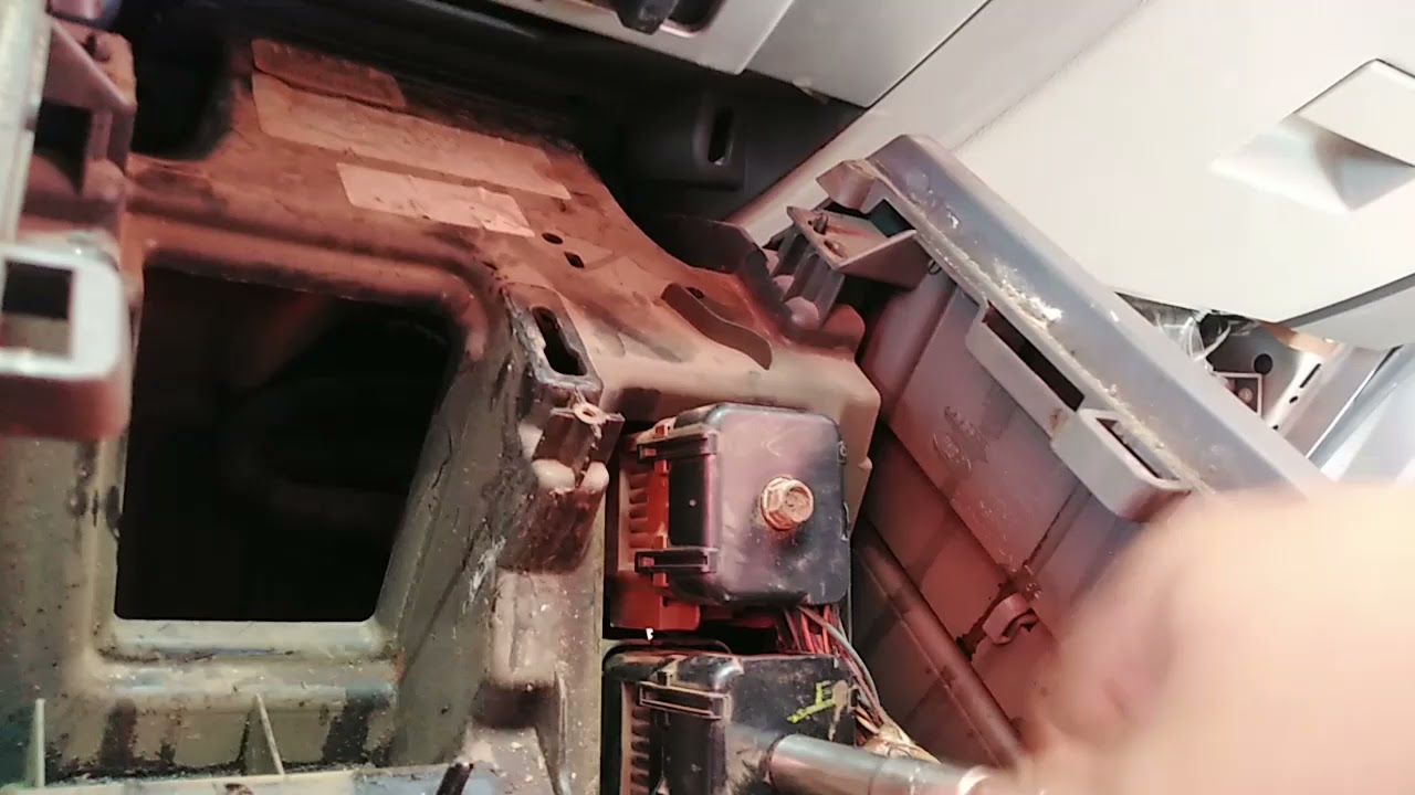 U0101 U0100 Потеря связи по высокоскоростной локальной сети, двигатель не заводится. FORD EXPEDIT...