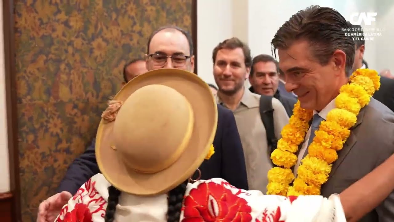 CAF Y Bolivia firman el contrato de préstamo para la PTAR en Cabeza del Toro.