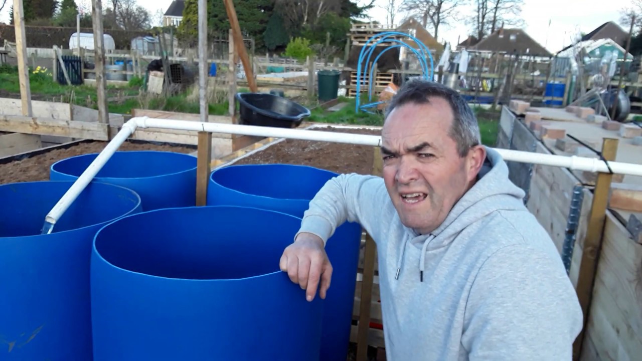 How To Pump Rain Water Around Our Allotments To Save Time Watering ♻️ Solar Energy ♻️ 12v Bilge Pump