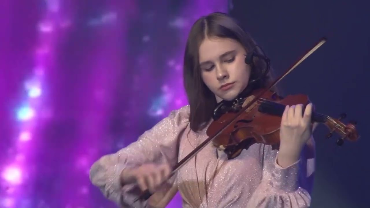 Пётр Чайковский. Скерцо до минор. Исп. Ксения Ярмусик, скрипка.