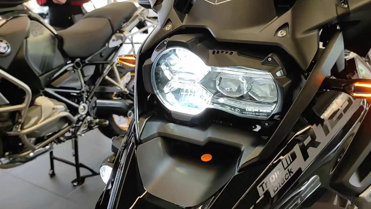 GS 1250 Triple Black 2021