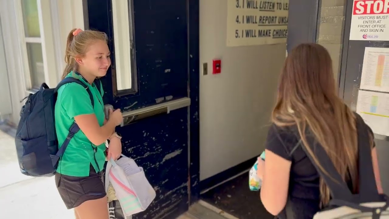 Smithson Valley Middle School Chooses Kindness
