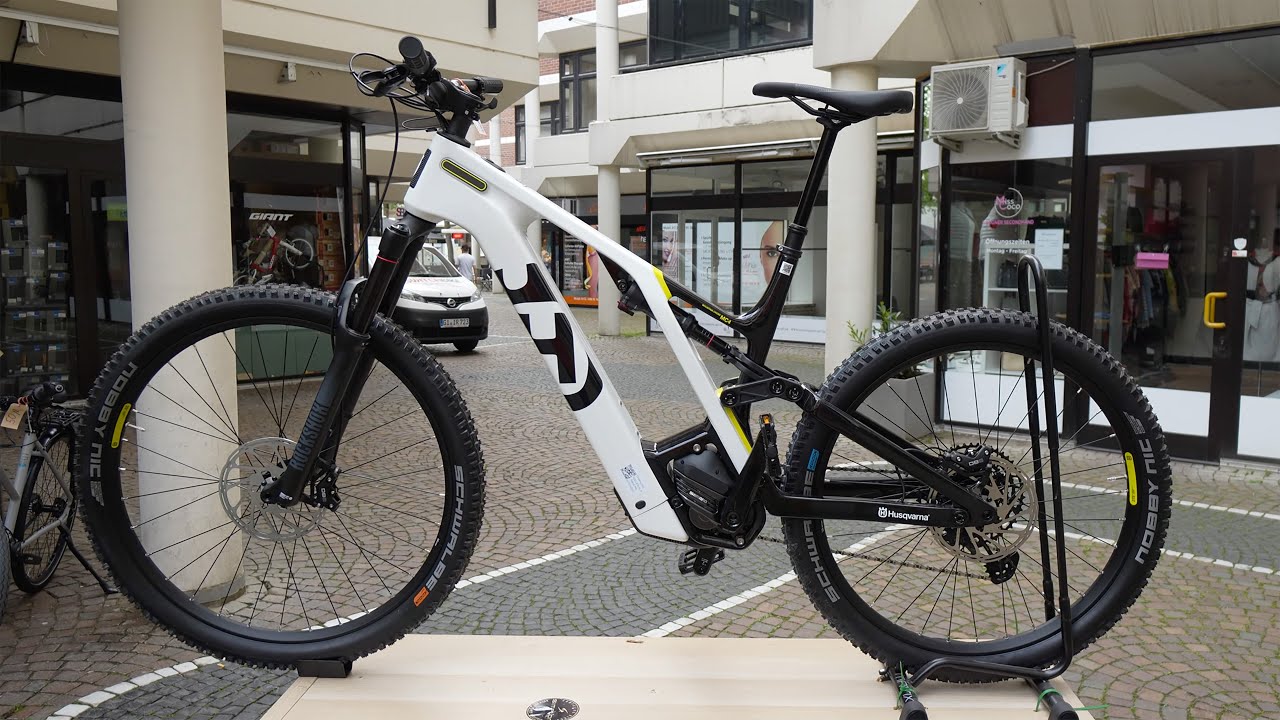 E-Bikes 2023: Husqvarna Mountain Cross MC4 MTB Fully Shimano STEPS EP8 Mittelmotor