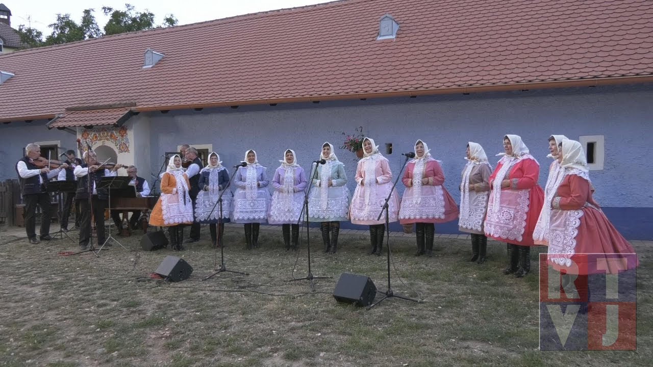 Po dvouleté odmlce Dolní Bojanovice přivítaly Besedu u cimbálu!
