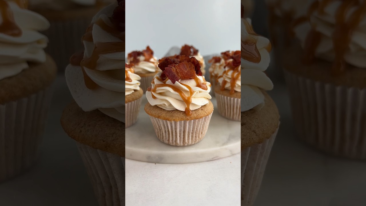 Maple bacon cupcakes! Recipe on  