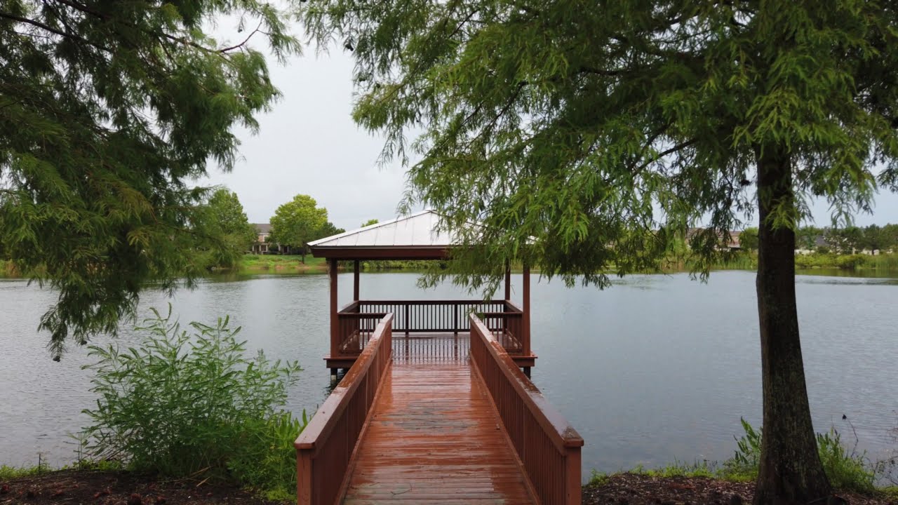 Walking in the Rain with Thunderstorm Sounds, Windermere Florida · ASMR Binaural 4K