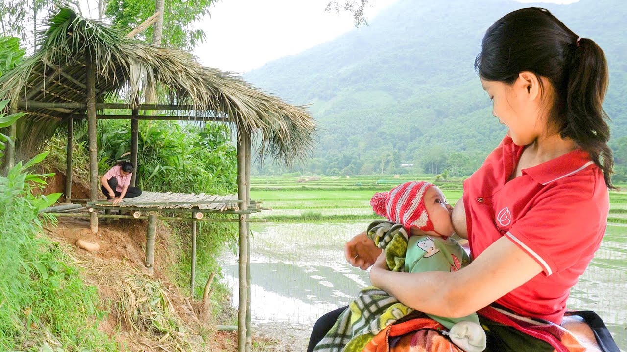 BACK IN TIME: 17-Year-Old Single Mother's 365-Day Journey Of Abandonment \ Building A Bamboo House