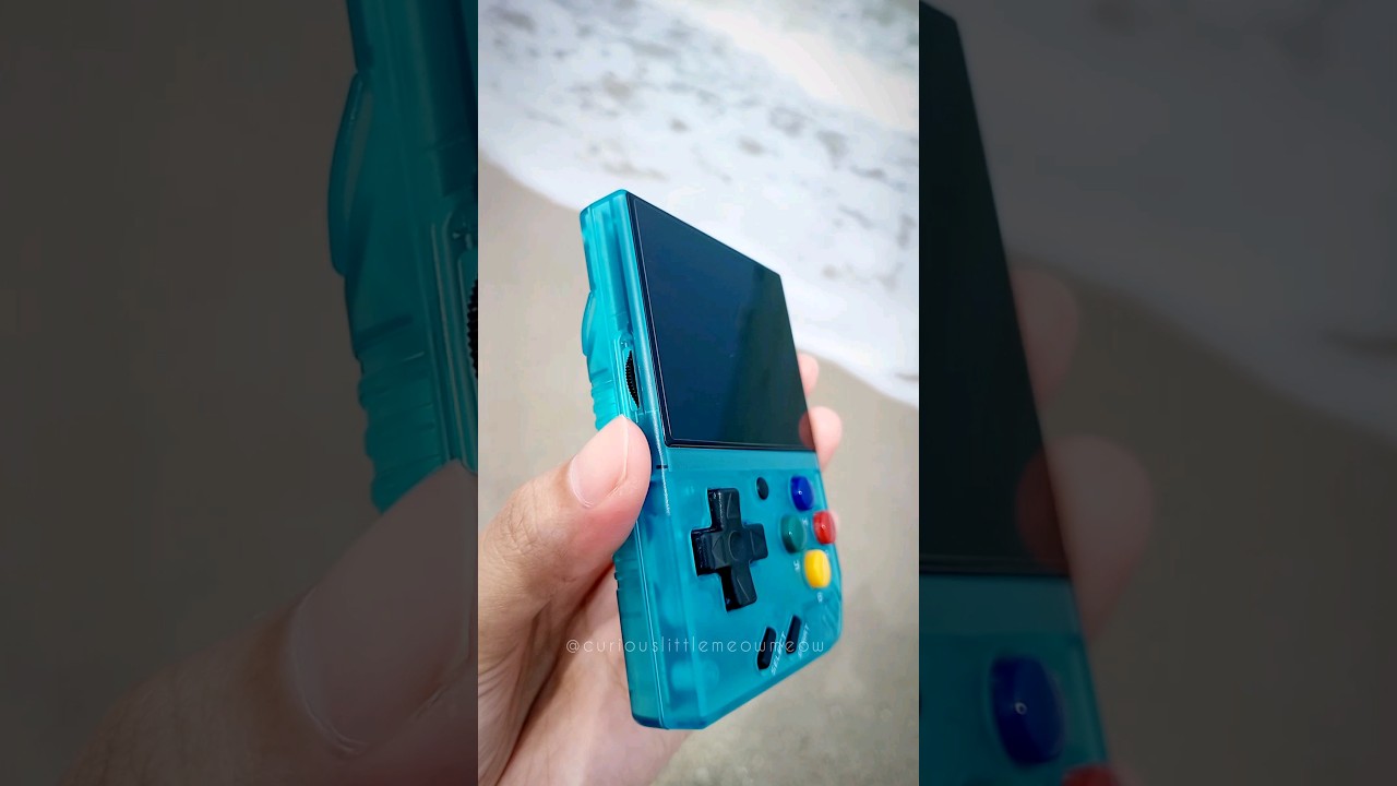 Transparent blue 2.8'' screen Miyoo Mini ft. the beach ✨#miyoo #retro #handheld #gaming #console