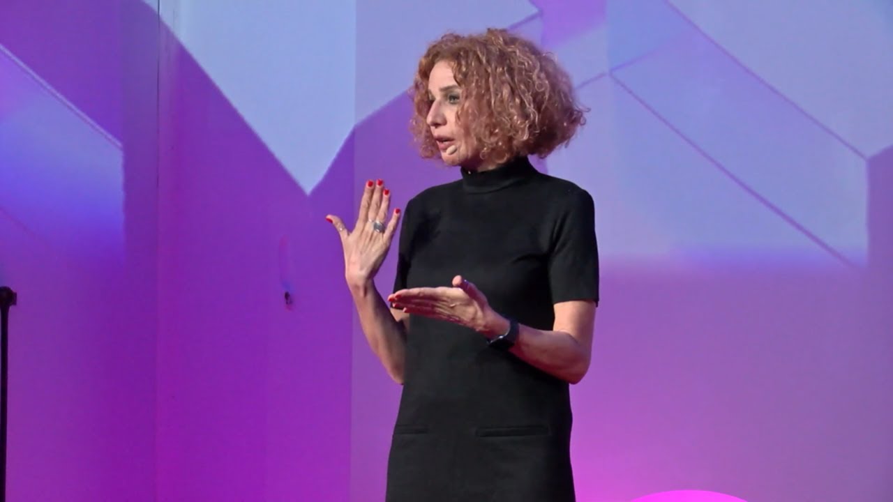 Crea la tua demo, costruisci il tuo futuro | Laura Antonini | TEDxLAquila