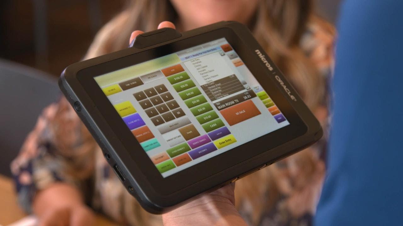 Кафе Broken Yolk Café увеличивает скорость обслуживания благодаря планшетам Oracle