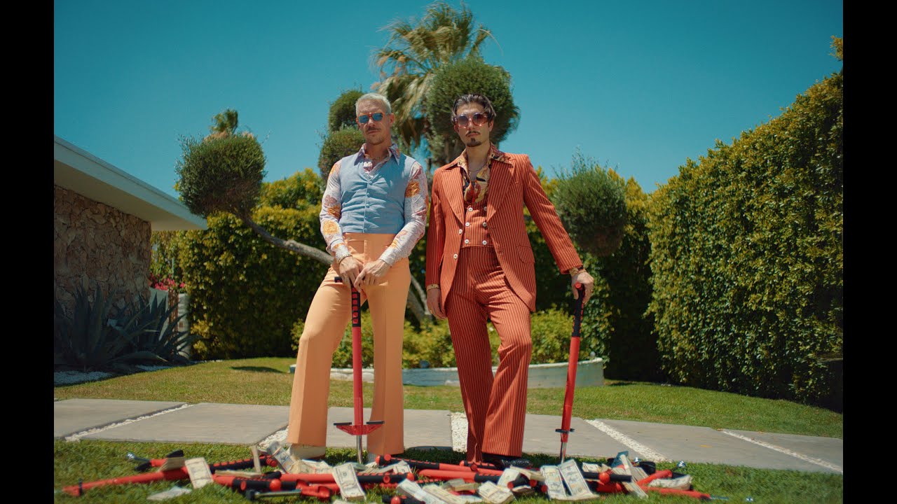 bbno$ & Diplo - pogo (Official Video)