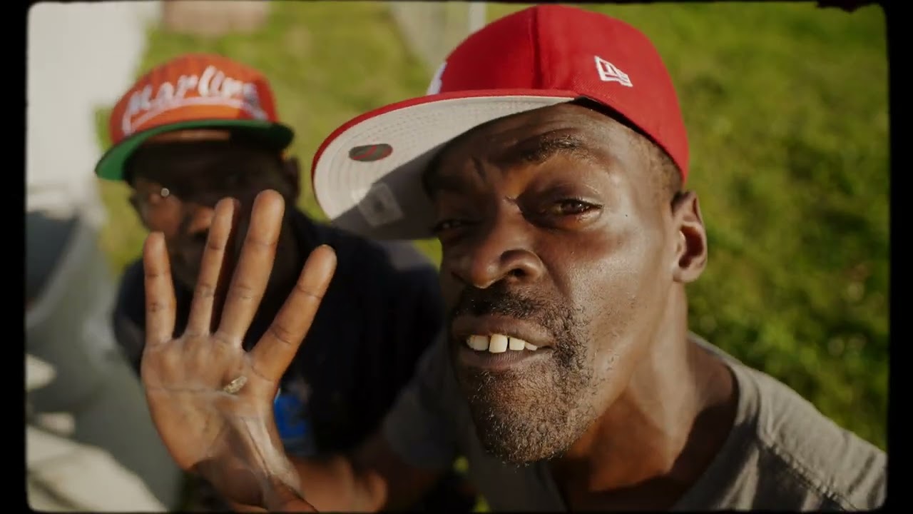 Loe Shimmy - Clock (Official Video)