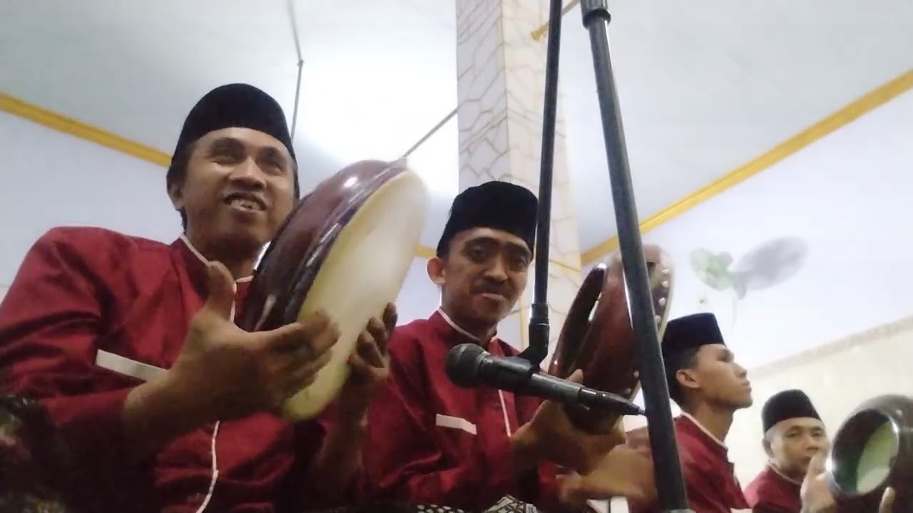 Sholawat Pengajian Hidayatul Ummah Ambulu 