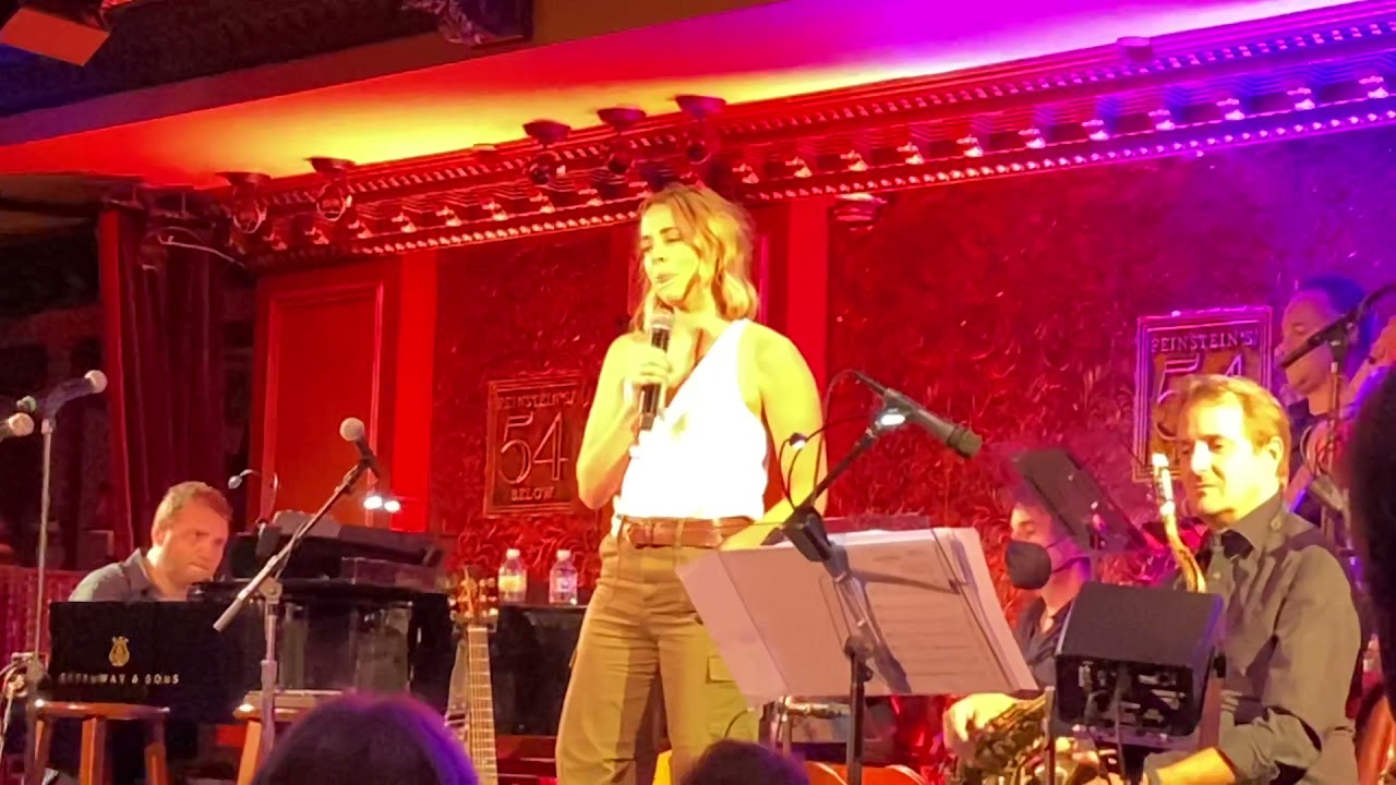 Erika Henningsen - Dancing in the Dark (Bruce Springsteen)