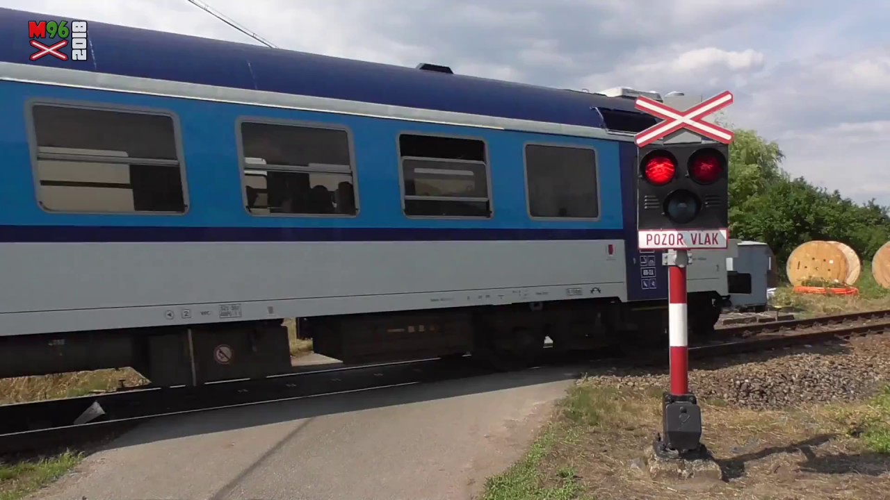 Železniční přejezd Březina nad Jizerou #1 [P2714] - 15.6.2018 / Czech railroad crossing