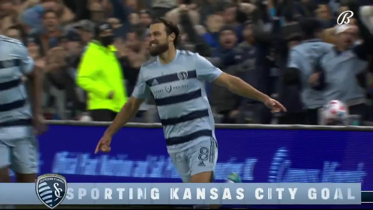 WHAT A BANGER! Graham Zusi Laser's it into the Corner
