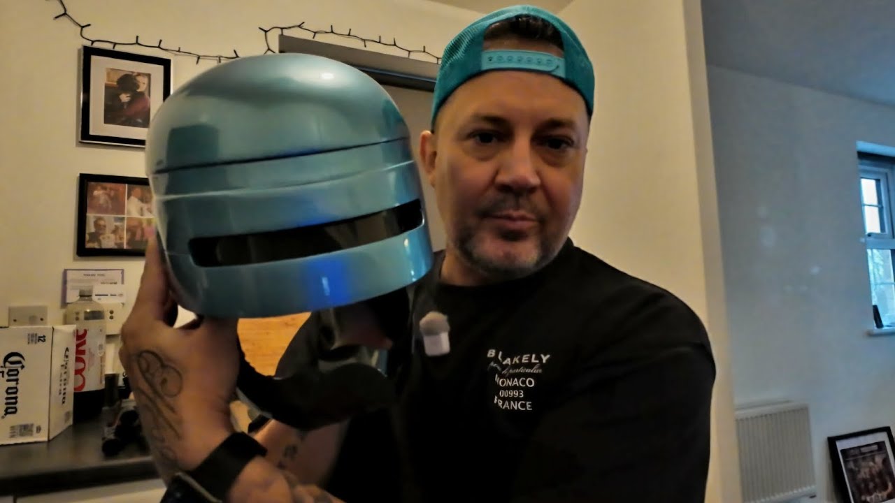 12 Retro Video games of Christmas day 5- Robocop for the Arcade Data East 