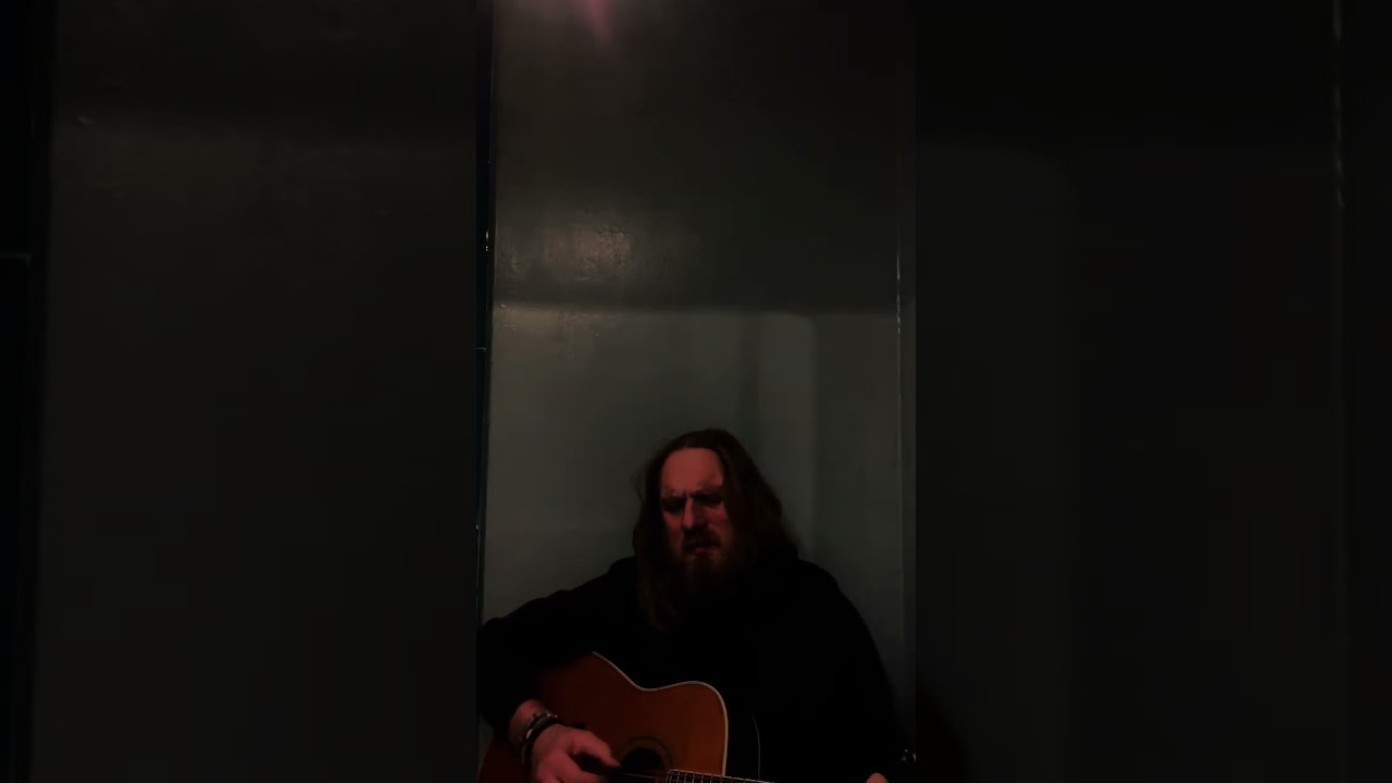 Erlend Ropstad - Like Evig Som Oss (Live akustikk fra badet)