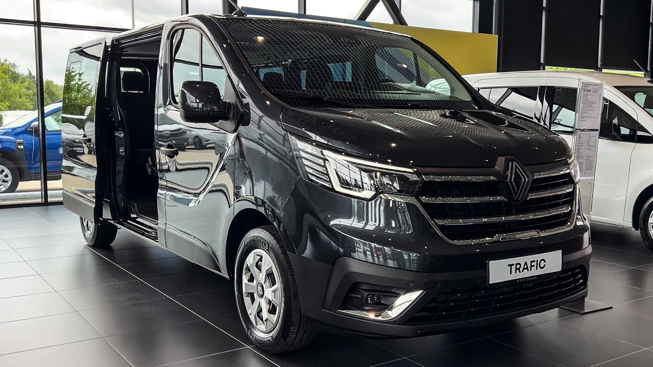 NEW 2025 Renault Trafic - Interior and Exterior Walkaround