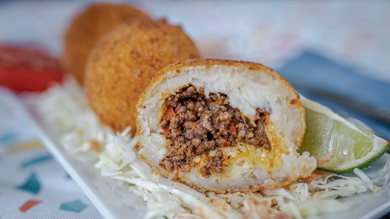 Deliciosos enyucados rellenos de carne molida
