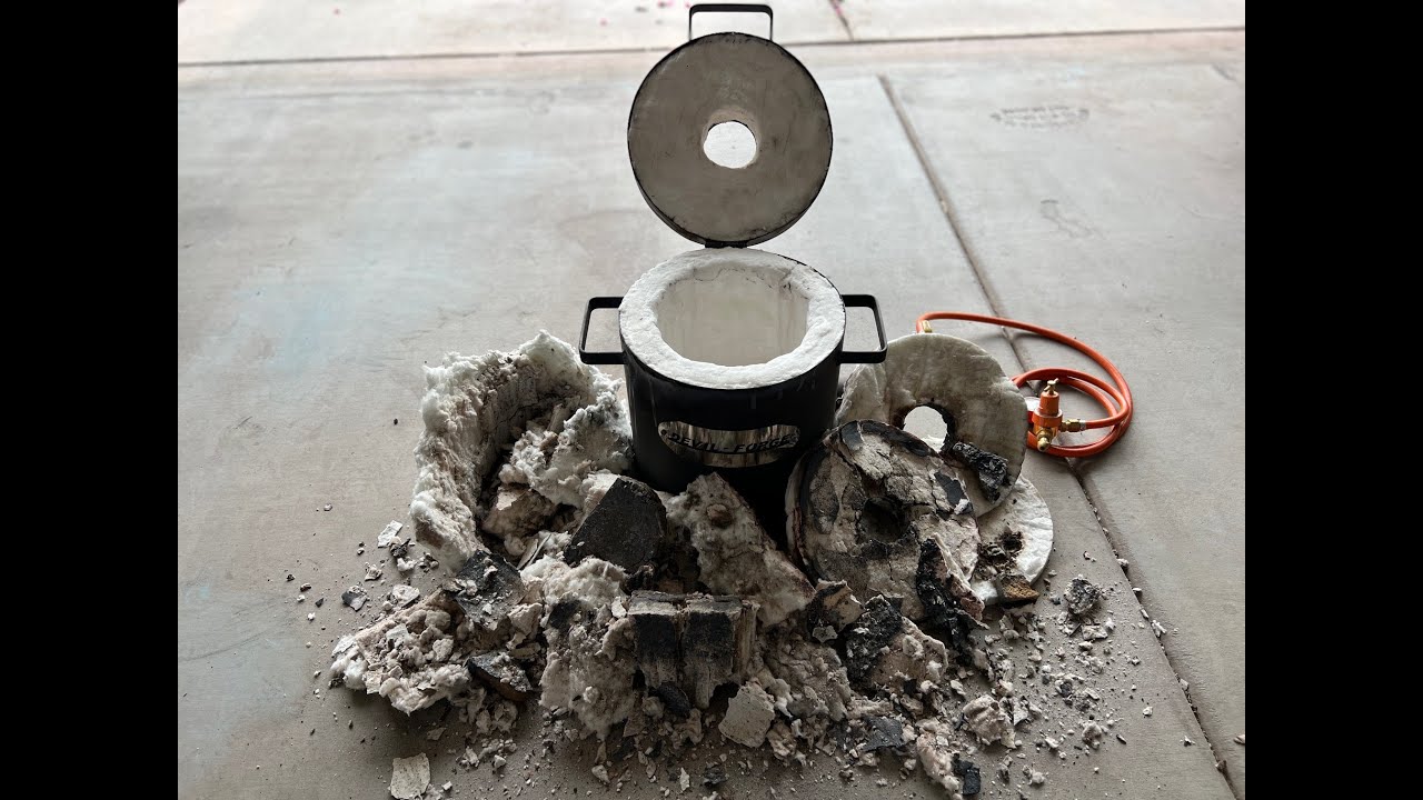Replacing The Ceramic Wool In My Devil-Forge FB2Mb Furnace - Scrap Copper Melt - The Growing Stack