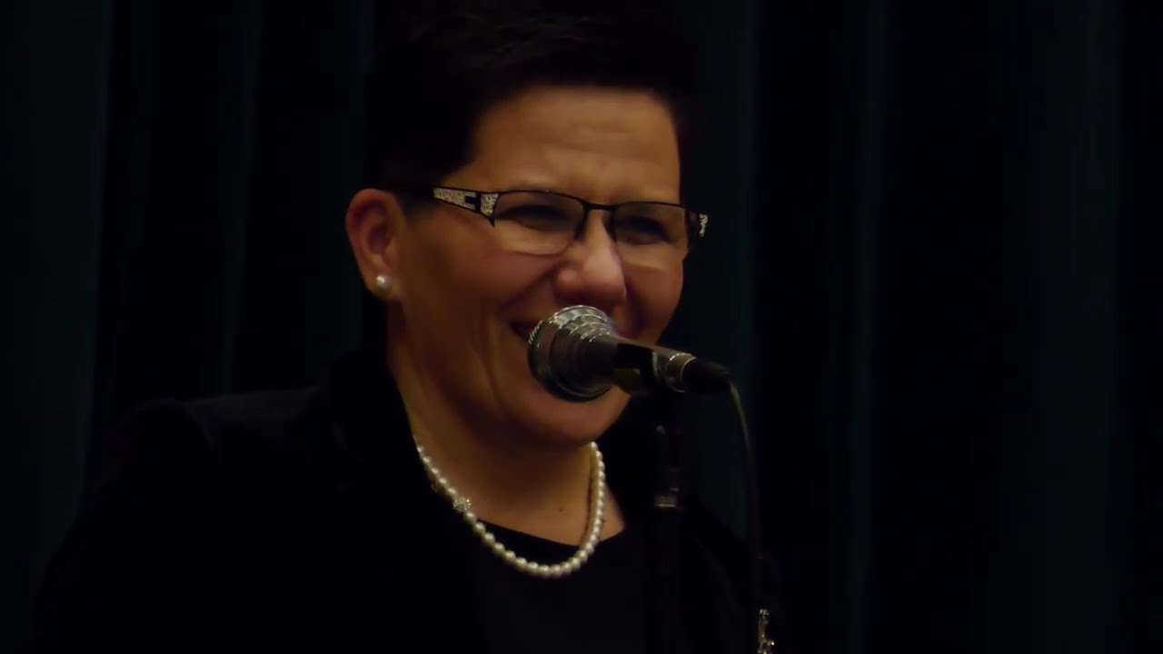 VESELÍ NAD MORAVOU-Na "trachtě" PETRA ADAMCE (32), folkloristy-zpěváka, tanečníka, muzikanta (8.)