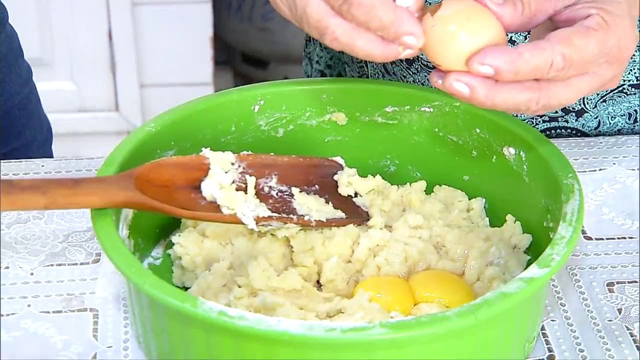 Receita de filhós com mel de rapadura