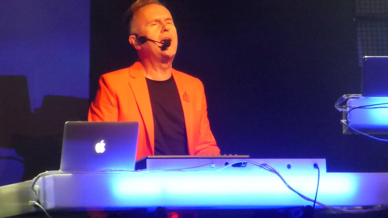 According2g.com presents "No One Is To Blame" live by Howard Jones