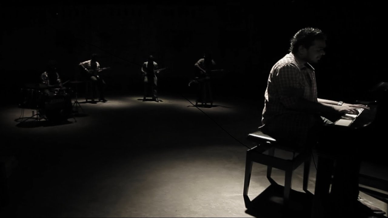 Aya Enathura (ඇය එනතුරා) - Doctor - 2012