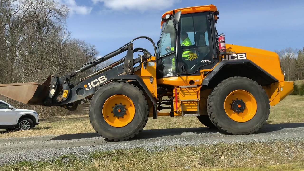 Köp Hjullastare JCB 413S + 7 redskap på Klaravik