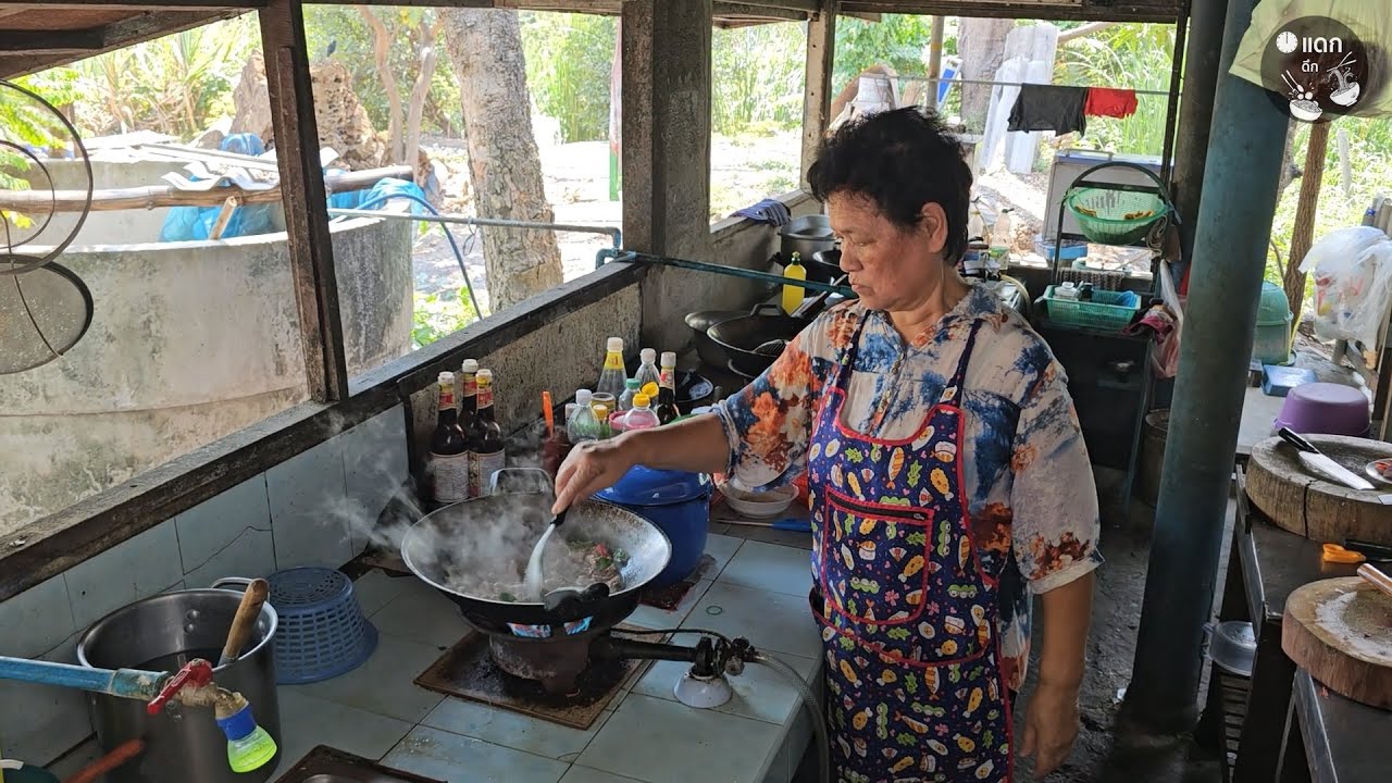 คูเหลาไก่รวน ร้านอาหารไทยพื้นบ้านจานเด็ด รสชาติดั้งเดิม บรรยากาศริมทุ่งนา