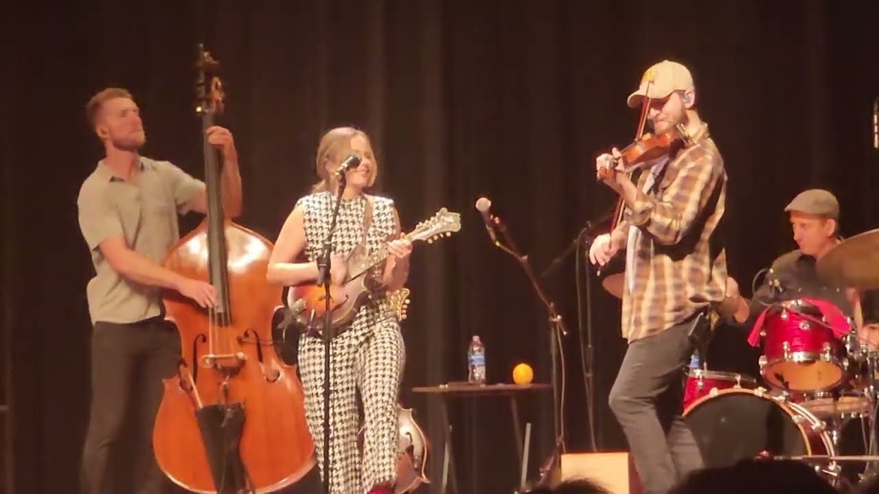 Stomping Grounds - Sierra Hull's fantastic Finale at Princess Theater Decatur, AL 10/13/24