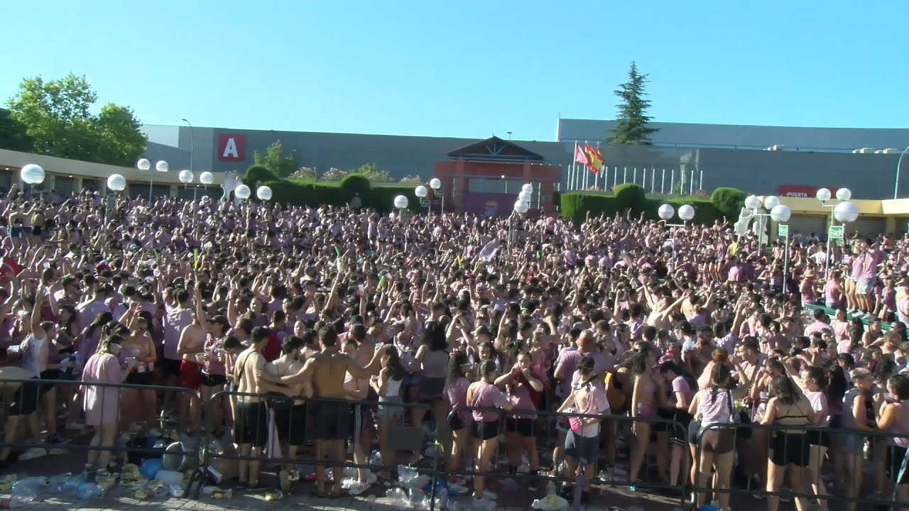 Miles de personas vuelven a disfrutar de la Zurra y el concurso de limoná en Ciudad Real