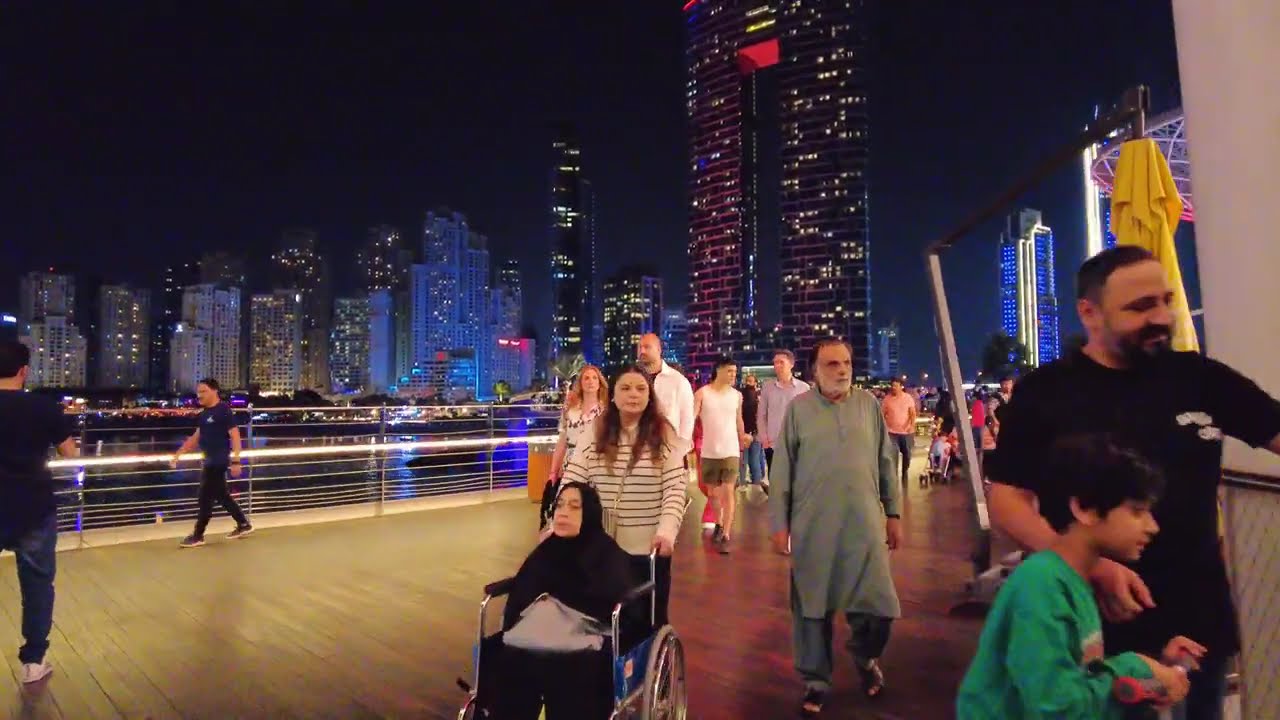 GW - Magical Night Walk to Bluewaters Island | Dubai's Glittering Paradise After Dark - 4K 60 FPS