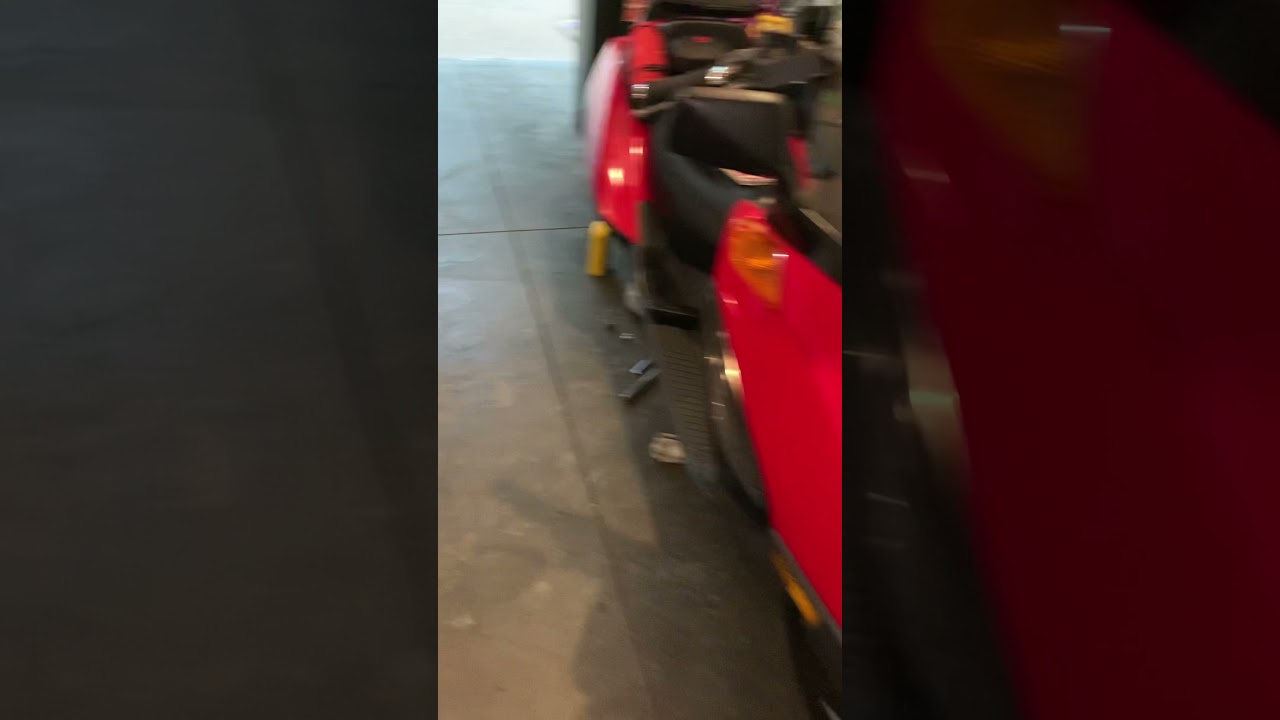 Honda Helix oil change - about as simple as it gets