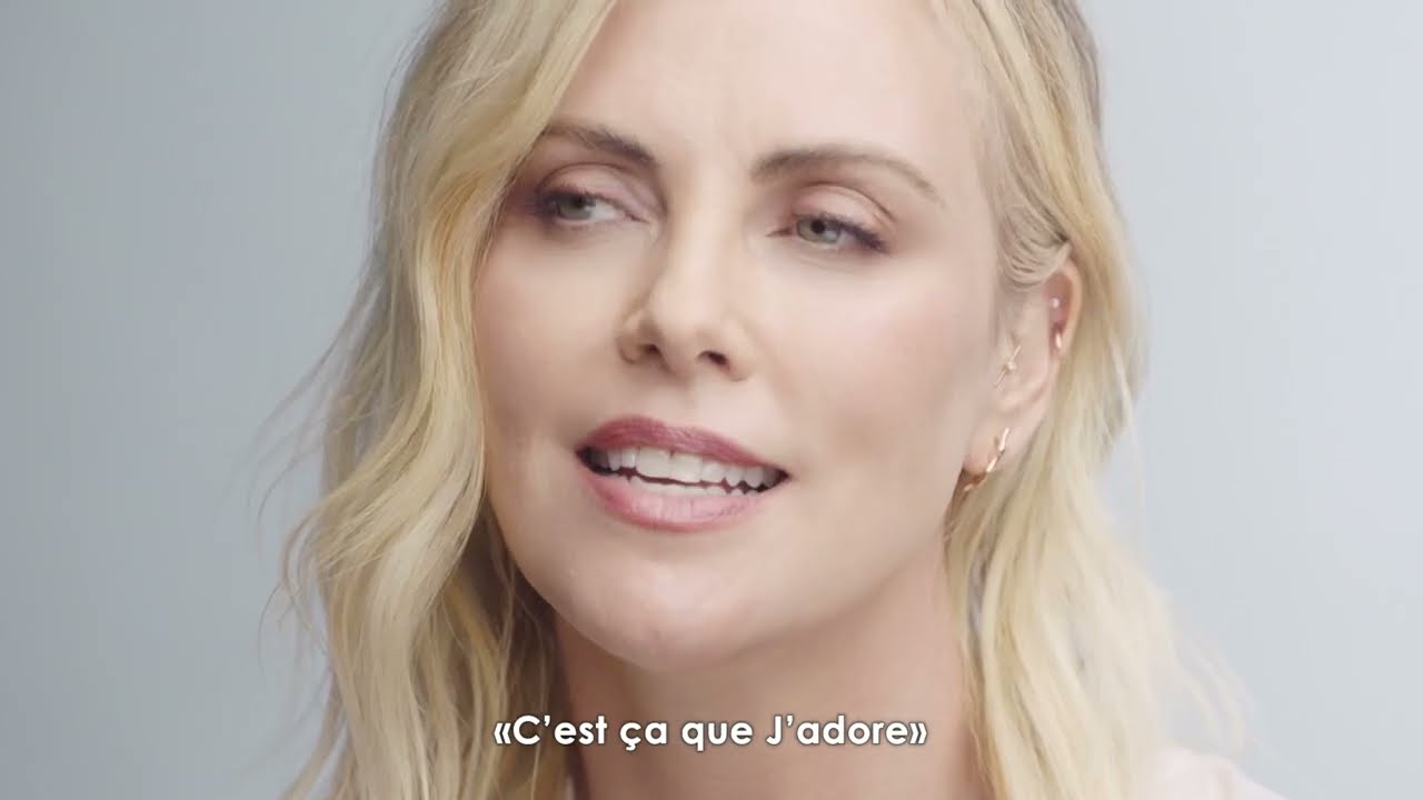 Η Charlize Theron μιλά για το νέο J'adore Parfum d’eau του οίκου Dior