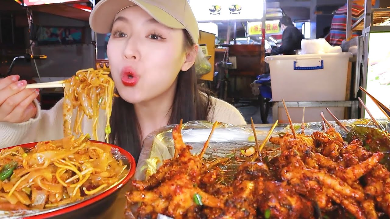 [ENG SUB]又来到老地方，还是抵挡不住烤鸡爪炒河粉的诱惑！几刷了？【张喜喜】