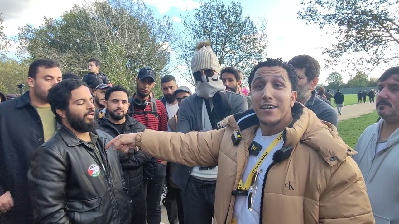 أسئلة الزائر حكام السعودية| بر الشامسي والزائر| speakers corner نقاش حاد