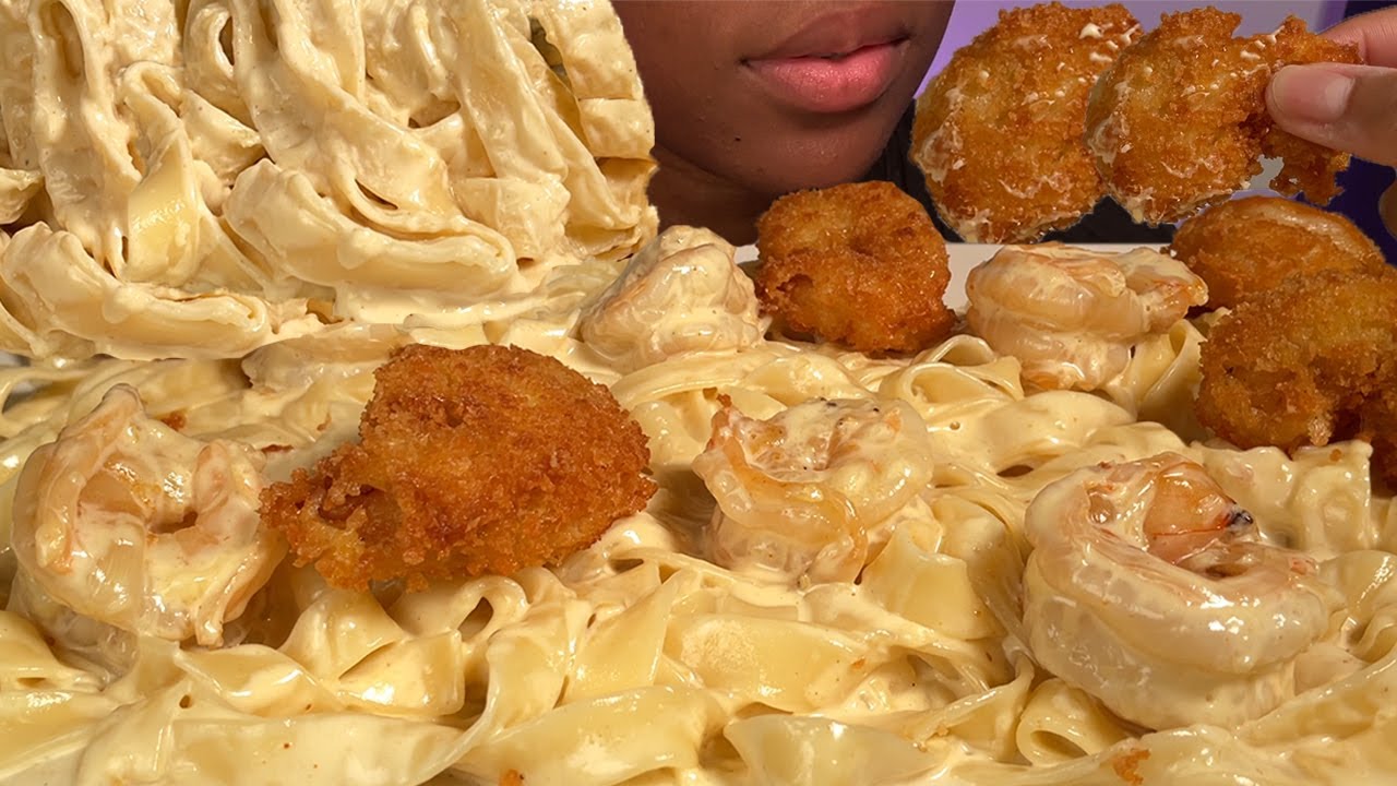 CREAMY SHRIMP ALFREDO PASTA ASMR EATING SOUNDS