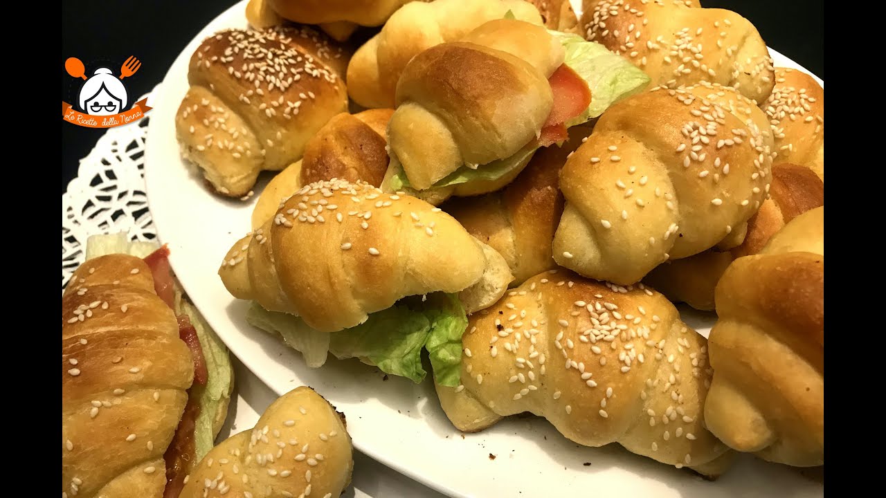 CORNETTINI SALATI DA BUFFET: MAI MANGIATI COSI' MORBIDI