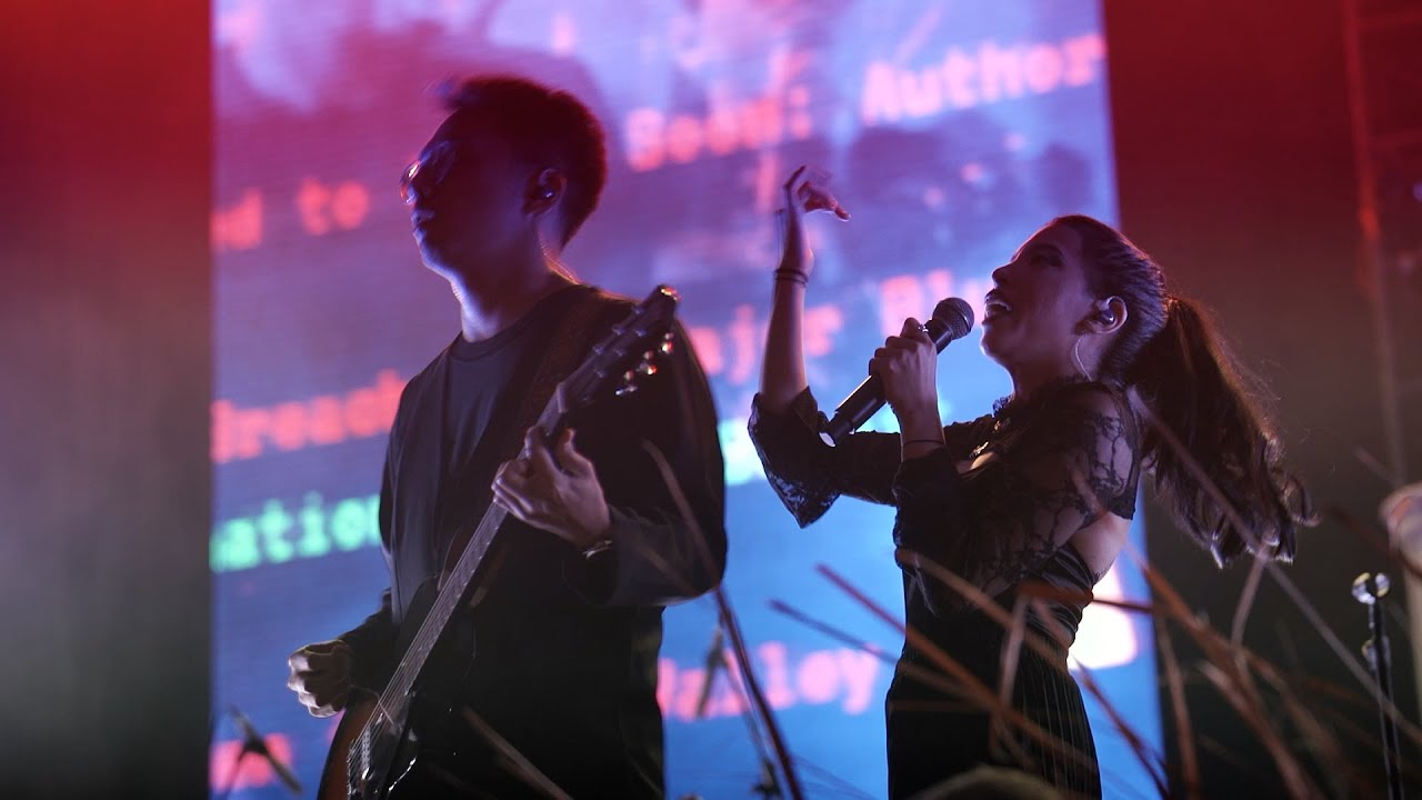 Hindia - Masalah Masa Depan | Sounds From The Corner Live #124