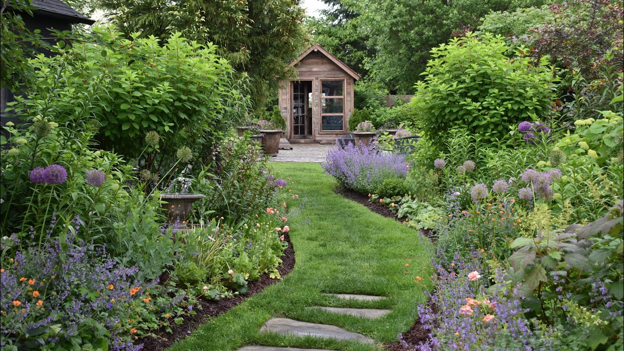 Weekly Garden Tour🌸 Ranunculus, Alliums, Lilies, Snapdragons, Orlaya, Nigella, & Sweet Peas in Bloom