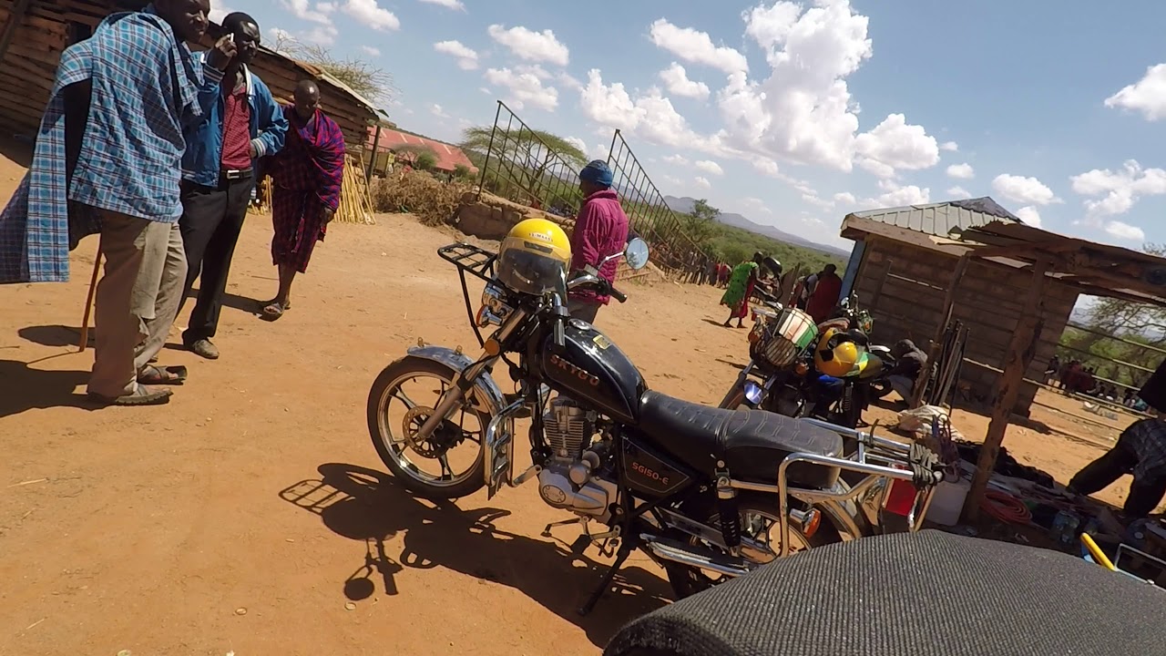 Масаи. Рынок. Кения.