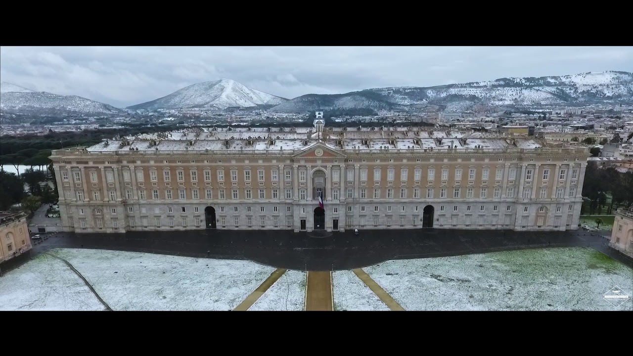 R E G G I A  DI  C A S E R T A  (INNEVATA) Video dal drone  Airdrone videomaker  26/02/2018