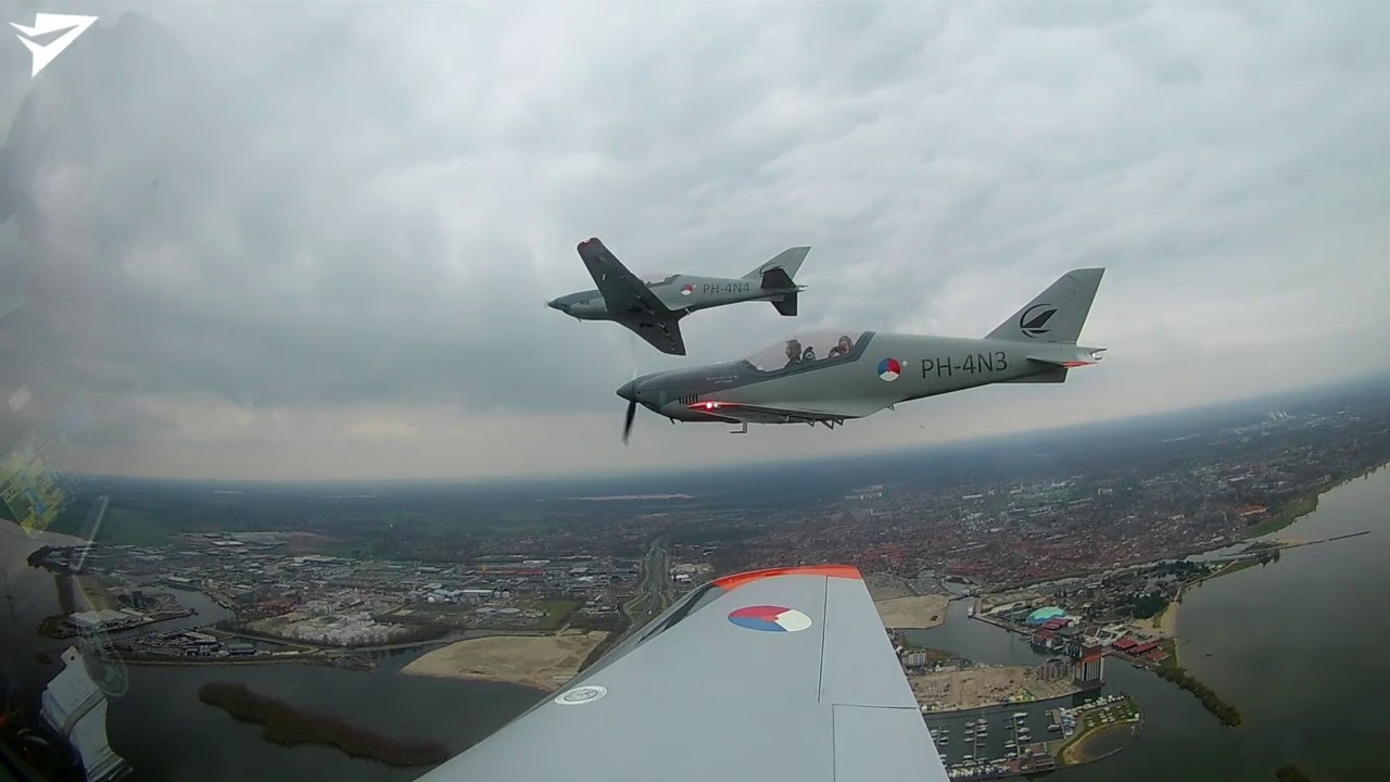 Luchtacrobatiek boven Lelystad