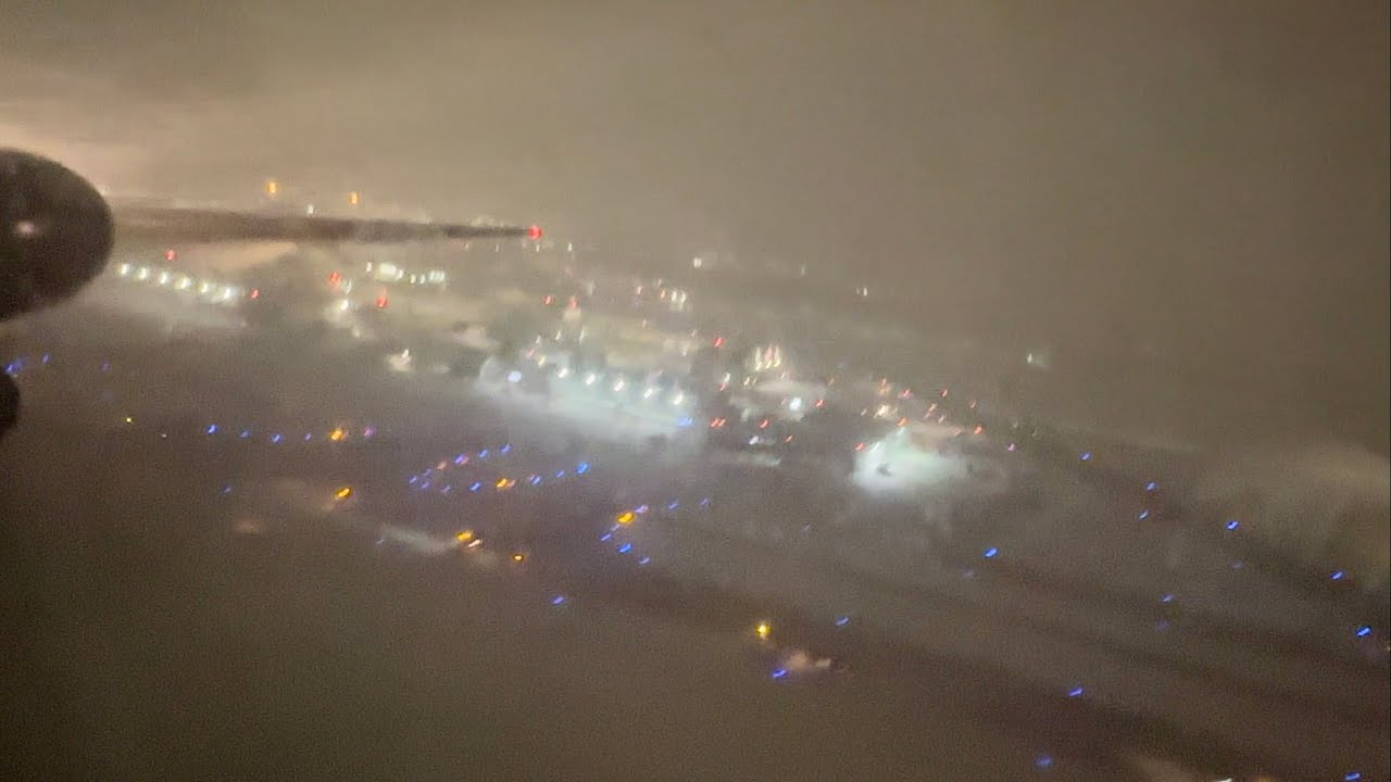 Takeoff from Ottawa during winter snowstorm | Air Canada Dash 8-Q400