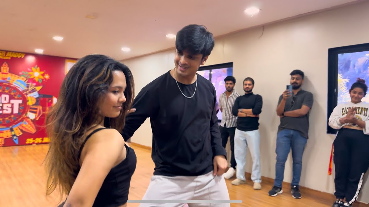 Necio Prince (ft Carlos Santana) Romeo Santos | Amanda & Rishabh | Mad Fest Chennai