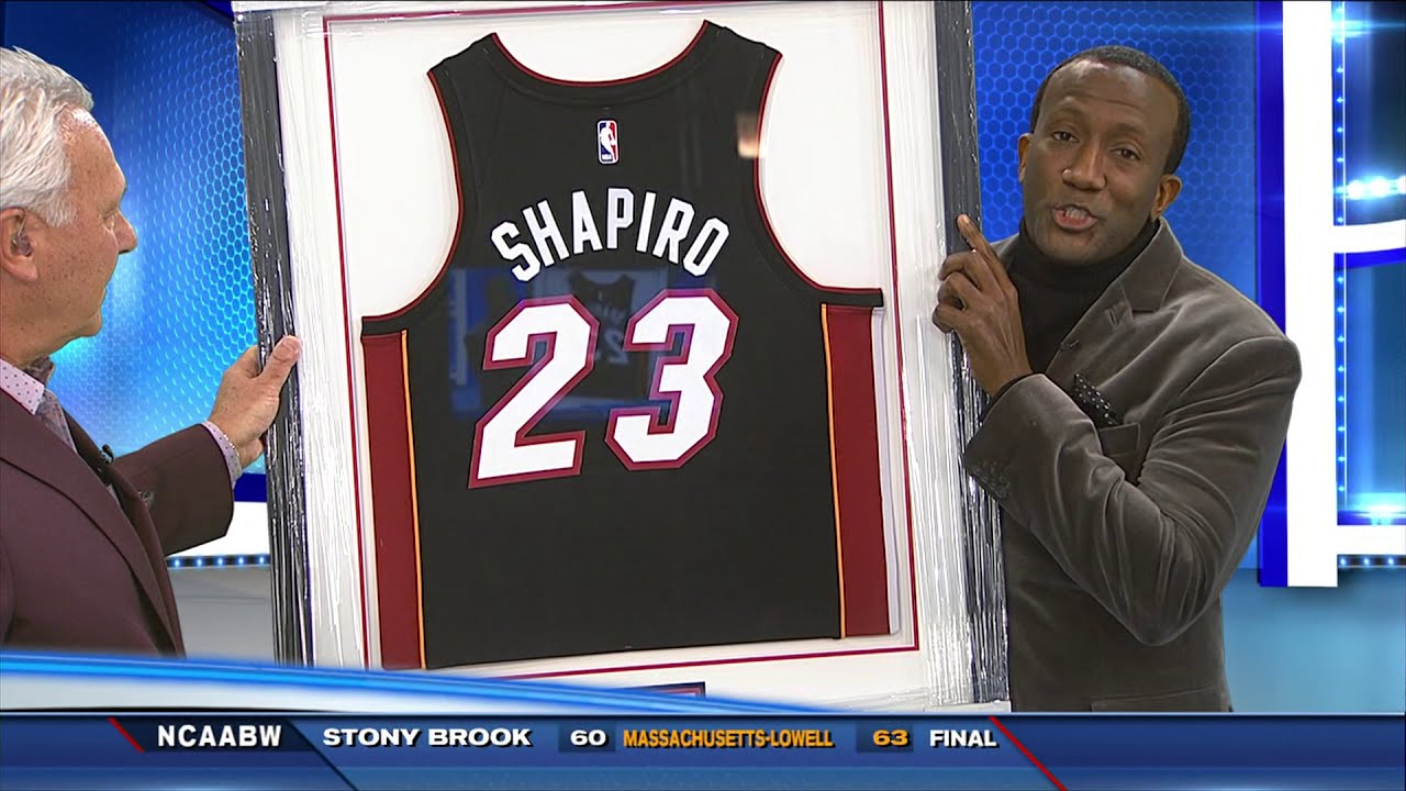 Donovan Campbell says goodbye to Steve Shapiro with his 
